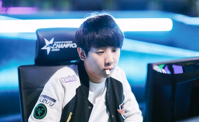 但他在短时 但他在短时