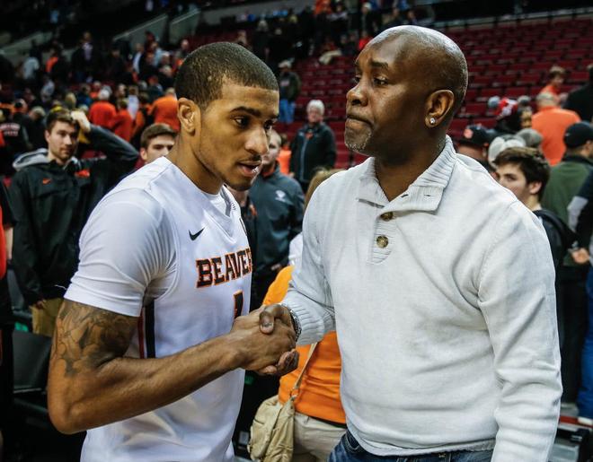 年轻前锋 年轻前锋