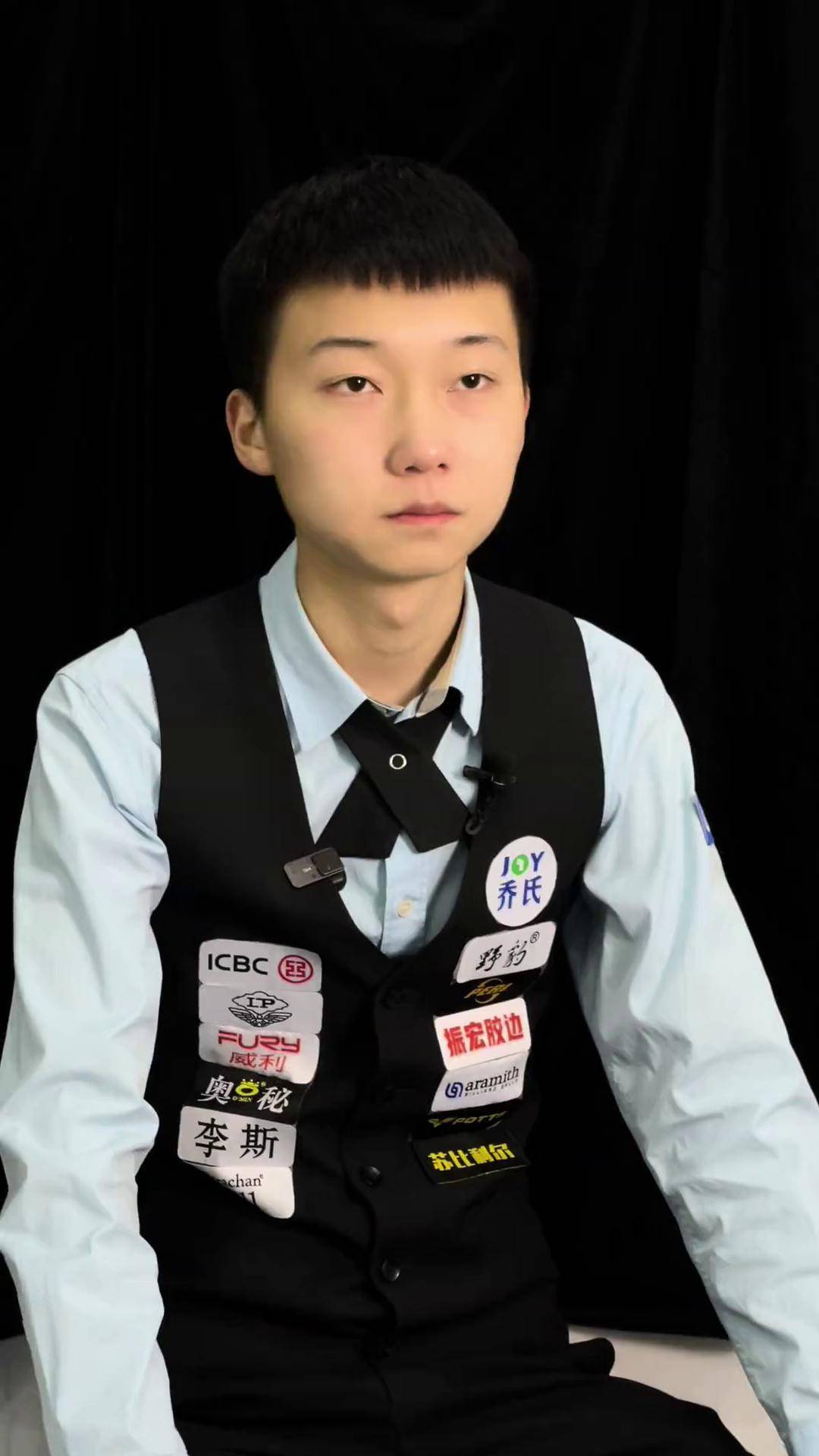 中树立一个 中树立一个