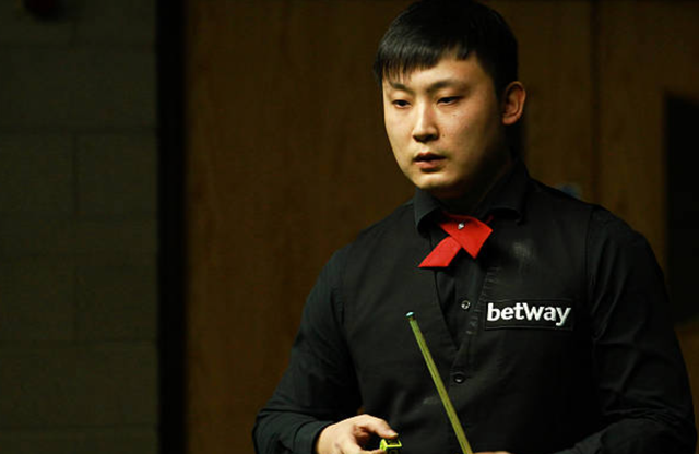 现出感慨 现出感慨